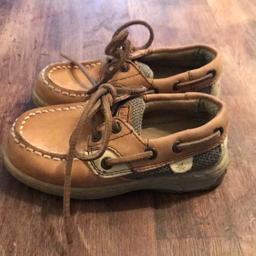 Sperry’s topsider toddler size 7